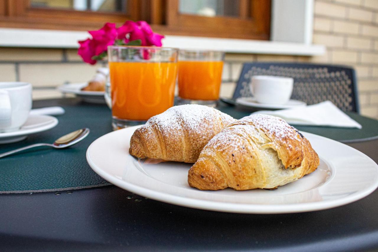 La Dama Room&Breakfast Russi Ngoại thất bức ảnh